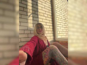 Neulovimie webcam bongacams model stream image