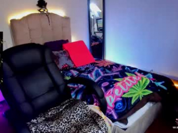 vampirella_crazy webcam model stream image