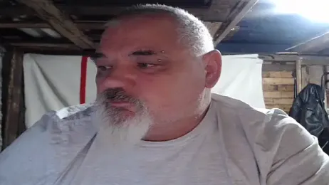 Newfiesausage1972 webcam model stream image