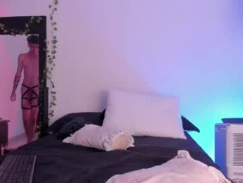 little_kayla_ webcam model stream image