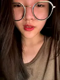 Krixxi22 webcam model stream image