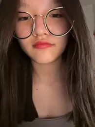 Krixxi22 webcam model stream image