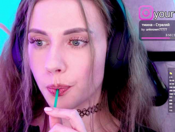 VikkiExtraCheese webcam bongacams model stream image