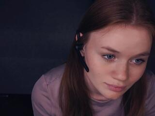 Udela Dudley webcam model stream image