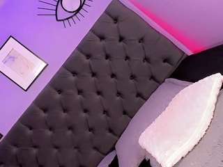 baddinner webcam model stream image