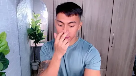 PinooyMilker webcam model stream image