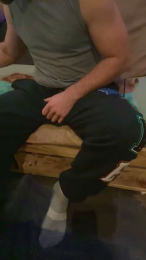 tobi332 webcam model stream image