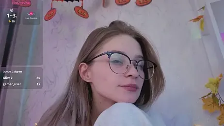 vialeta_baby webcam model stream image