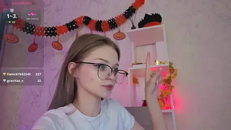 vialeta_baby webcam model stream image