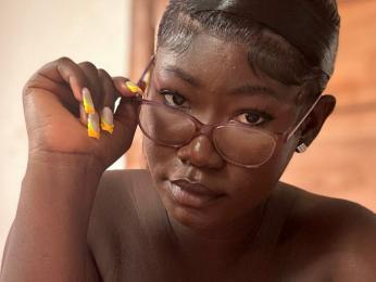 MonaReign webcam livejasmin model stream image