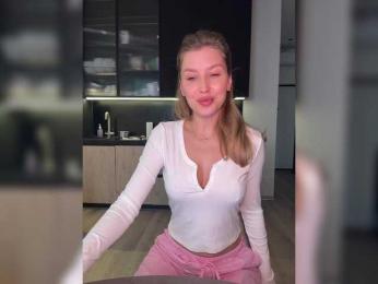 sweeetpeach webcam model stream image