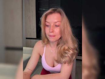 sweeetpeach webcam model stream image