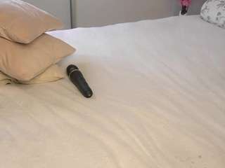 lorettafloor webcam model stream image