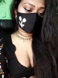 Idhika-Paul webcam model stream image