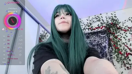 SelenaCute webcam model stream image