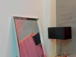 alaia-colinss webcam model stream image