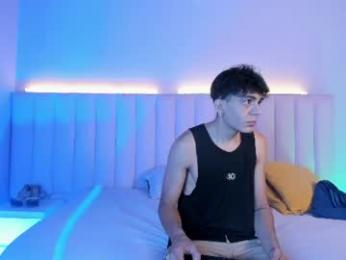 abrilandjulian webcam chaturbate model stream image