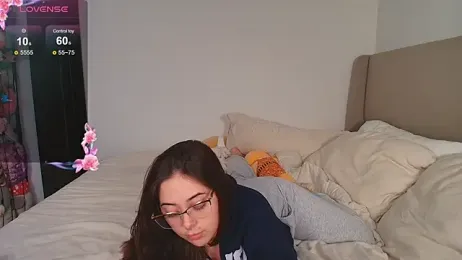 LiloshRoxy webcam model stream image