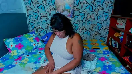 lucianaosorno25 webcam model stream image