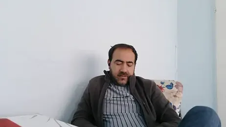 dark-look webcam model stream image