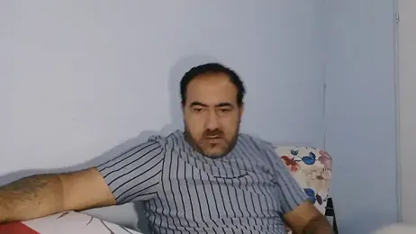 dark-look webcam model stream image