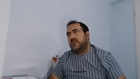 dark-look webcam model stream image