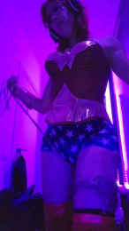 BambiMcLaren webcam cam4 model stream image