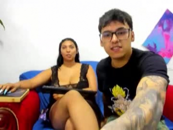 kiindred_ webcam model stream image