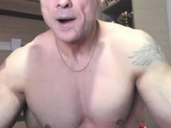 carin_the_body webcam model stream image