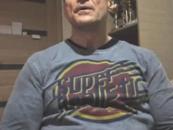 carin_the_body webcam model stream image