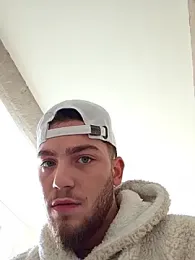 incr18 webcam stripchat model stream image