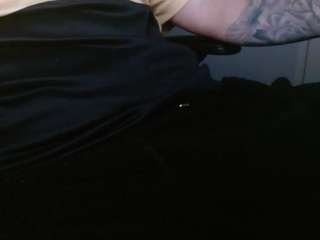 theone0722326 webcam model stream image