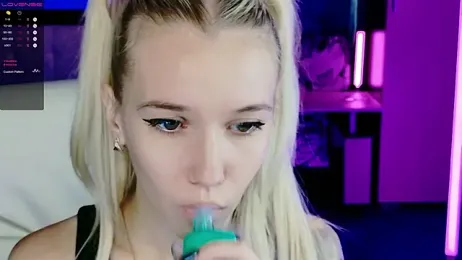 NaomiHita webcam stripchat model stream image