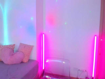 Carolalen webcam model stream image