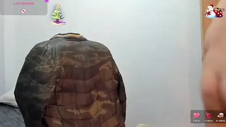 Thom_Ohtani webcam model stream image