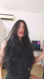 ShaniArgentina webcam model stream image