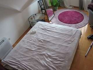 voyeurcam-julmodels-whitebed-4 webcam model stream image