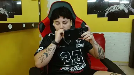 isabeautyx19 webcam stripchat model stream image