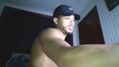 Tomtresor webcam model stream image