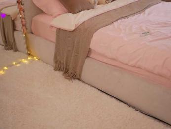 _MILAXA_ webcam model stream image