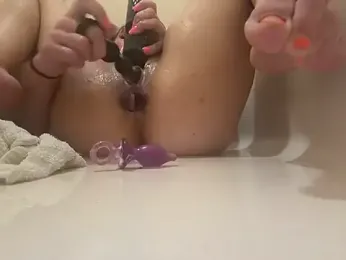 MegaTinyyy webcam stripchat model stream image