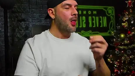 LexHardy webcam model stream image