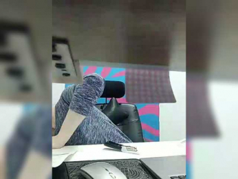 Xo4y-Tpax webcam model stream image