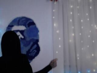 Little J webcam model stream image