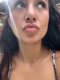 EvaMoet webcam model stream image