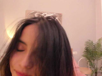 Raychell_Black webcam model stream image