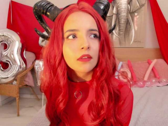 Raychell_Black webcam model stream image