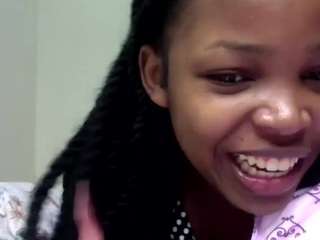 queen-sasha webcam model stream image