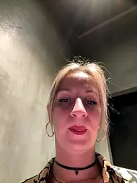 EvvaMur webcam model stream image