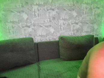 Sladkay-Parochka123 webcam model stream image